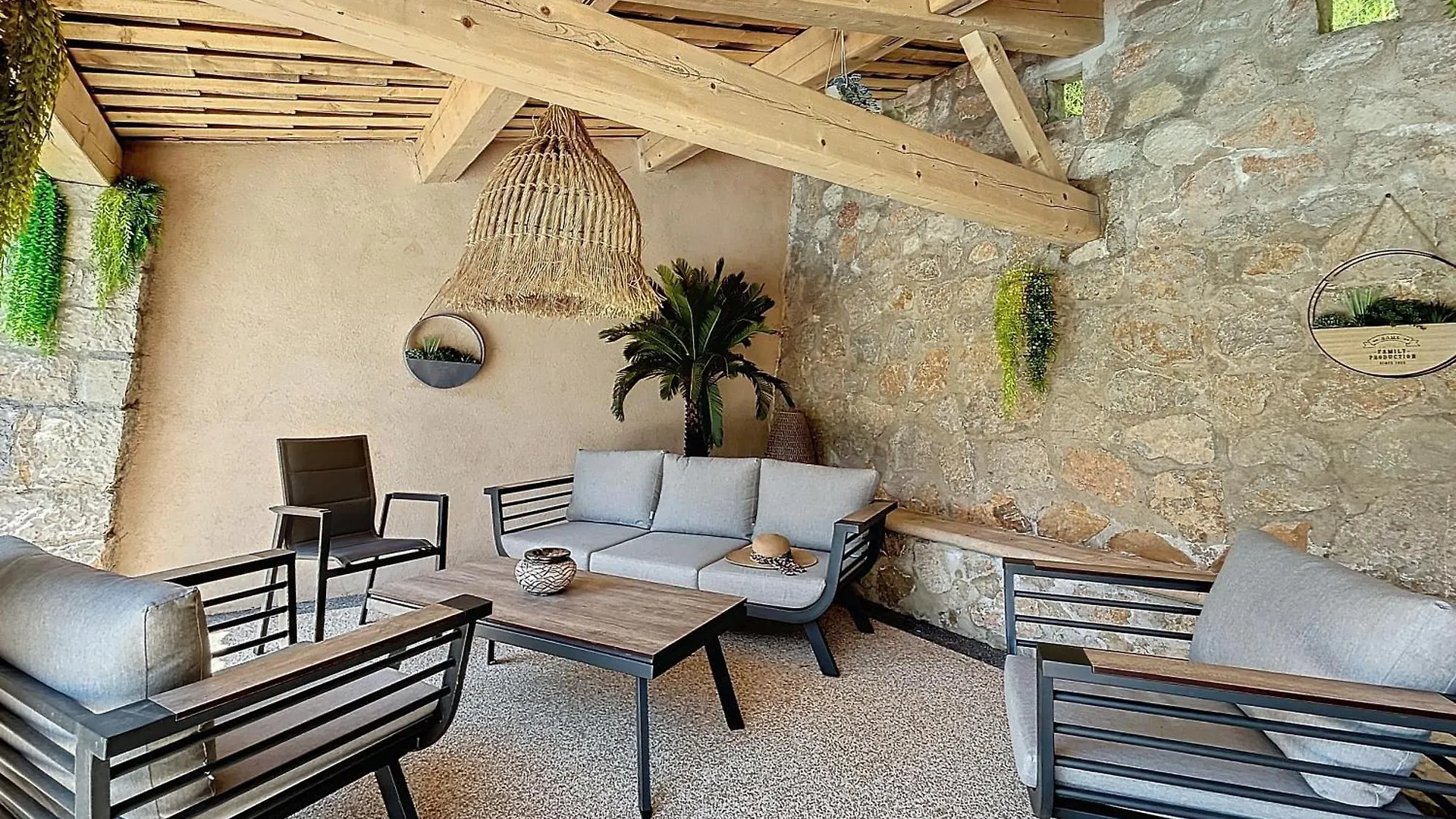 Villa-Piscine-Tennis-Spa-French Riviera Auribeau-sur-Siagne